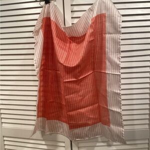 Vintage 1960s patterned Scarf 26.5X26.5 rare